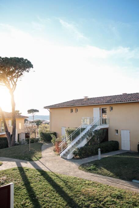Appartement T3 Dans Avec Piscine Six-Fours-les-Plages