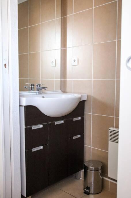 T3 Dans Avec Piscine Appartement *